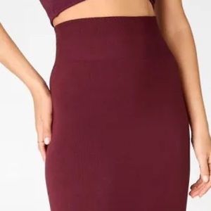 Fabletics spandex bodycon skirt with slit